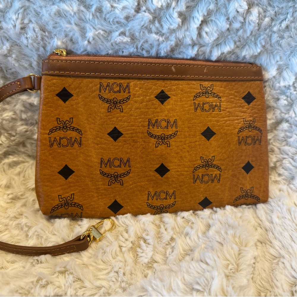 MCM Tan and Orange Women's Tote Bag w/pouch - Picture 5 of 5
